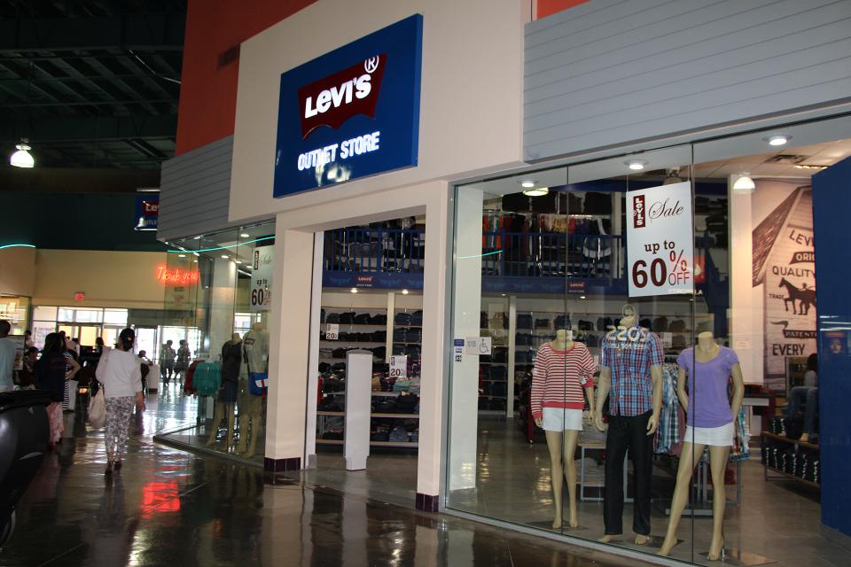 Brands - LEVI'S OUTLET - GPO Guam